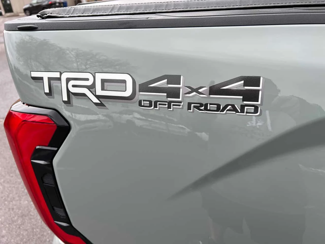 Toyota Tundra * SR5* 2 КЛЮЧА* ПОДГРЕВ* KEYLESS* PANO* - автомобили, коли, обяви за нови и употребявани 16