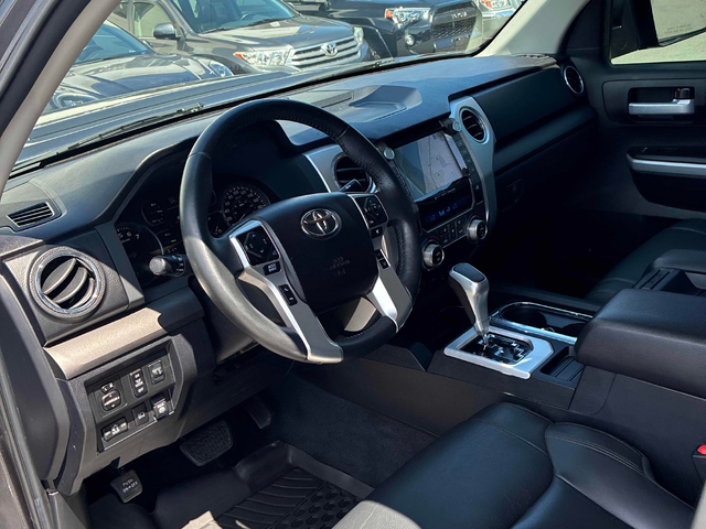 Toyota Tundra 5.7L 8cyl 4WD - автомобили, коли, обяви за нови и употребявани 4