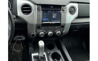 Toyota Tundra 5.7L 8cyl 4WD - автомобили, коли, обяви за нови и употребявани 8