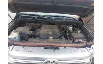 Toyota Tundra 4WD Truck CrewMax 5.7L FFV V8 6-Spd AT Platinum - автомобили, коли, обяви за нови и употребявани 9