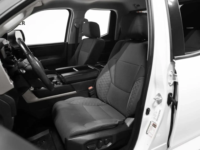 Toyota Tundra SR5* КЪСА БАЗА* ПОДГРЕВ НА ВОЛАН* КАМЕРА - автомобили, коли, обяви за нови и употребявани 6