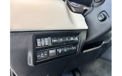 Toyota Tundra Capstone Hybrid 4x4 - автомобили, коли, обяви за нови и употребявани 10