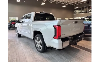 Toyota Tundra Capstone Hybrid 4x4 - автомобили, коли, обяви за нови и употребявани 6