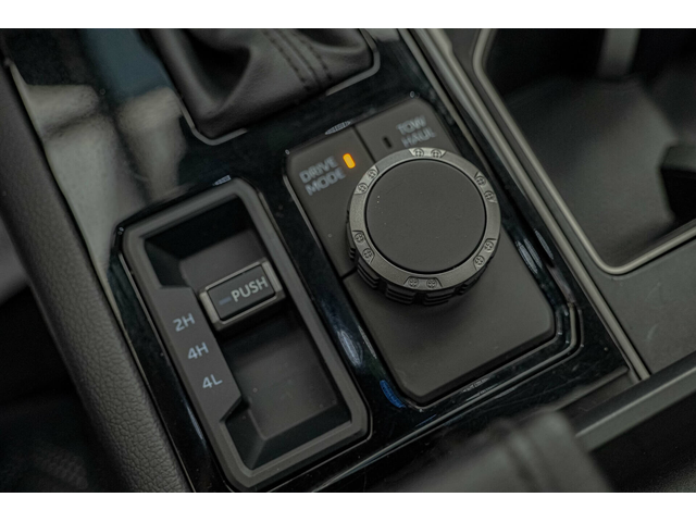 Toyota Tundra Limited/3.5 I-Force/4X4/Камера/Подгрев/Дистроник/Пътни Ленти - автомобили, коли, обяви за нови и употребявани 12