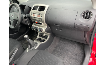 Toyota Urban Cruiser 1, 4D-4D, 90к.с., 6ск., 4х4, клима, мулти, борд, н - автомобили, коли, обяви за нови и употребявани 8