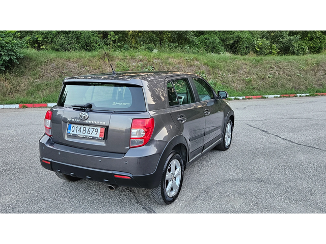 Toyota Urban Cruiser 1.4D4d AWD/KLIMATRONIK - автомобили, коли, обяви за нови и употребявани 4