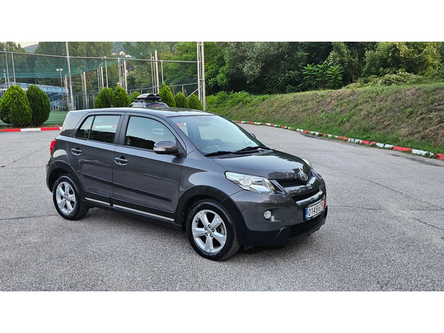 Toyota Urban Cruiser 1.4D4d AWD/KLIMATRONIK - автомобили, коли, обяви за нови и употребявани 6