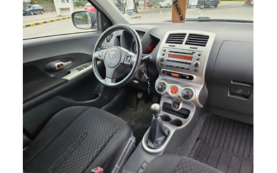 Toyota Urban Cruiser 1.4 D4d AWD/KLIMATRONIK/6skoosti - автомобили, коли, обяви за нови и употребявани 10
