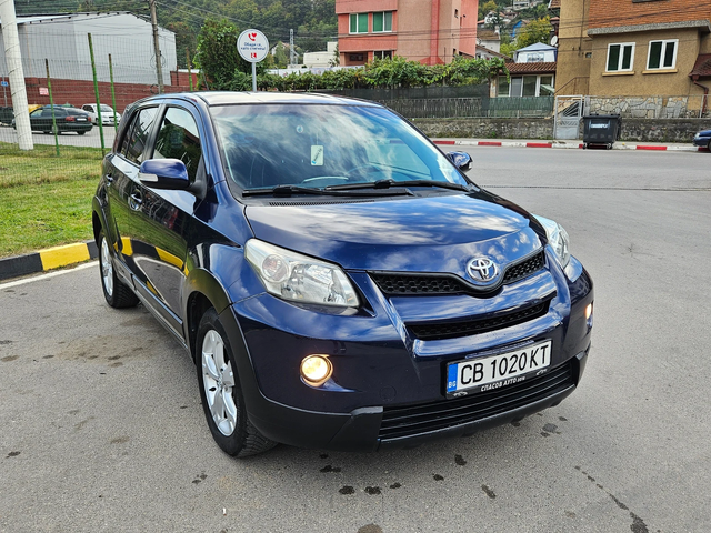 Toyota Urban Cruiser 1.4 D4d AWD/KLIMATRONIK/6skoosti - автомобили, коли, обяви за нови и употребявани 8