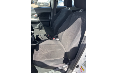 Toyota Urban Cruiser 1.4D-4D 4WD EURO 4 - автомобили, коли, обяви за нови и употребявани 11