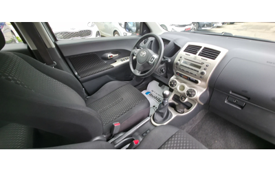 Toyota Urban Cruiser 1.4 D4D 4x4 90k.c ITALIA - автомобили, коли, обяви за нови и употребявани 13