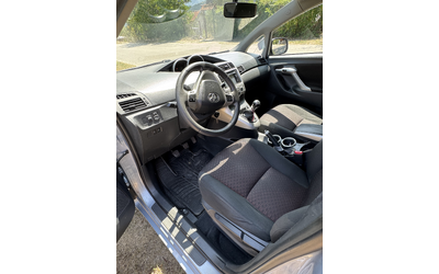 Toyota Verso, 2011 г., 22222222 км, 126 к.с. - автомобили, коли, обяви за нови и употребявани 8