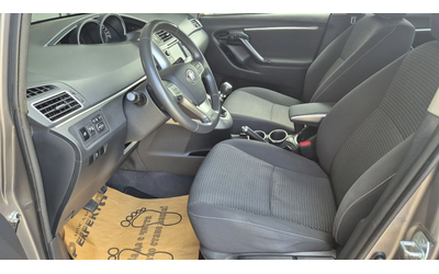 Toyota Verso 1.6 дизел 112к.с. - автомобили, коли, обяви за нови и употребявани 11