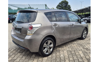 Toyota Verso 1.6 дизел 112к.с. - автомобили, коли, обяви за нови и употребявани 6