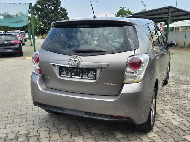 Toyota Verso 1.6 дизел 112к.с. - автомобили, коли, обяви за нови и употребявани 7