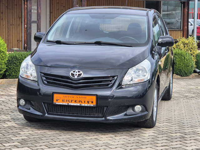 Toyota Verso 2.0 диз 7места 127к.с. - автомобили, коли, обяви за нови и употребявани 2