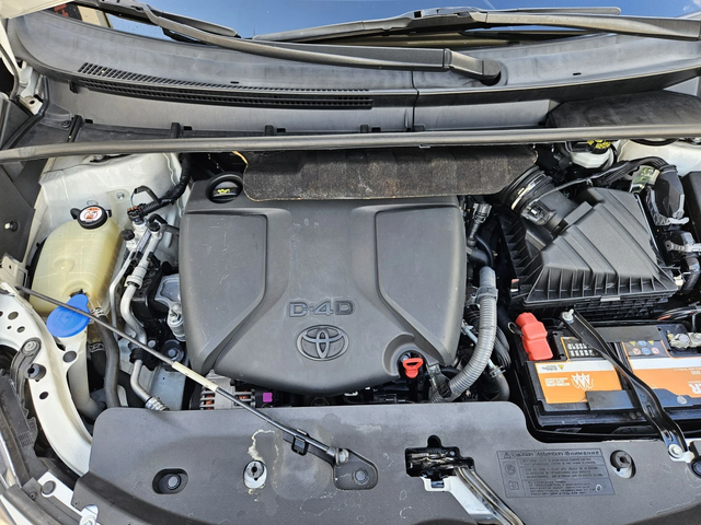 Toyota Verso 1.6D4d-112kc= 6СКОРОСТИ= КАМЕРА= LINE ASSIST - автомобили, коли, обяви за нови и употребявани 16