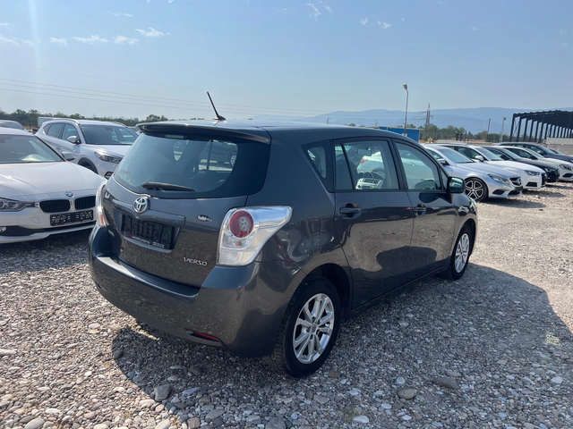 Toyota Verso 2.0 D4D - автомобили, коли, обяви за нови и употребявани 4