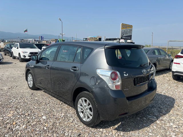 Toyota Verso 2.0 D4D - автомобили, коли, обяви за нови и употребявани 6