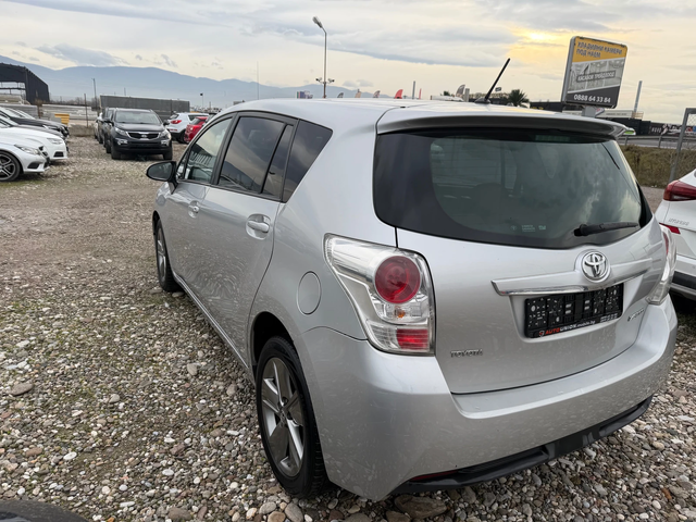 Toyota Verso 1.6 D - автомобили, коли, обяви за нови и употребявани 7