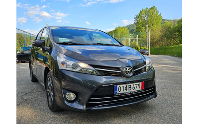 Toyota Verso Facelift/7mesta/Navigacia - автомобили, коли, обяви за нови и употребявани 7