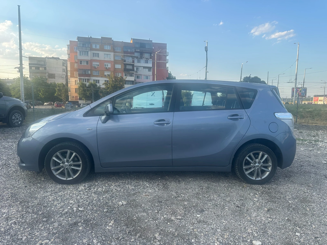 Toyota Verso 2.0D4D 126kc FACE - автомобили, коли, обяви за нови и употребявани 1