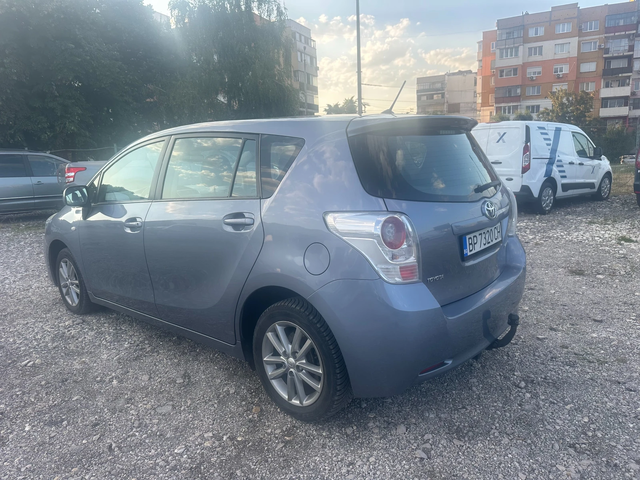 Toyota Verso 2.0D4D 126kc FACE - автомобили, коли, обяви за нови и употребявани 2