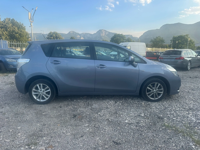 Toyota Verso 2.0D4D 126kc FACE - автомобили, коли, обяви за нови и употребявани 5