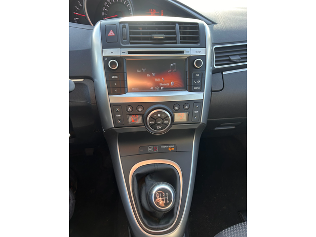 Toyota Verso 1.6D-4D NAVI 6+ 1 EURO 5 - автомобили, коли, обяви за нови и употребявани 14