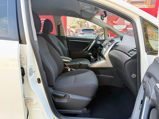 Toyota Verso 6скорости* КАМЕРА* АВТОПИЛОТ* КЛИМАТРОНИК* КСЕНОН - автомобили, коли, обяви за нови и употребявани 14