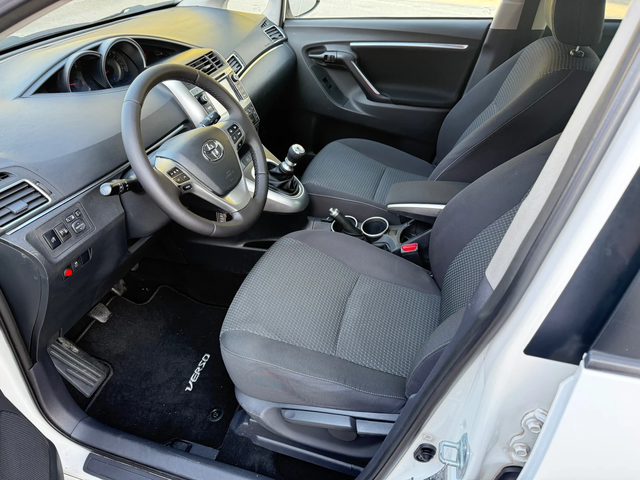 Toyota Verso 6скорости* КАМЕРА* АВТОПИЛОТ* КЛИМАТРОНИК* КСЕНОН - автомобили, коли, обяви за нови и употребявани 8