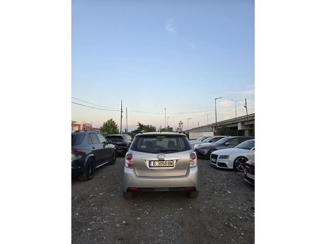 Toyota Verso - автомобили, коли, обяви за нови и употребявани 3