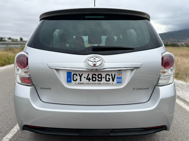 Toyota Verso 2.0 D-4D / EXECUTIVE / NAVI / CAMERA / PANORAMA - автомобили, коли, обяви за нови и употребявани 6