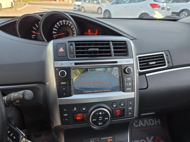 Toyota Verso 1.6D-4d-112кс= 6СКОРОСТИ= 173.000км= CAM= EURO 6B - автомобили, коли, обяви за нови и употребявани 15