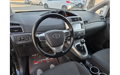 Toyota Verso 1.6D-4d-112кс= 6СКОРОСТИ= 173.000км= CAM= EURO 6B - автомобили, коли, обяви за нови и употребявани 7