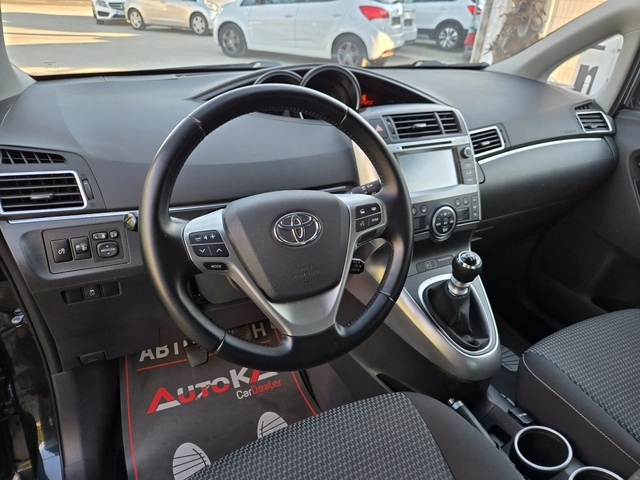 Toyota Verso 1.6D-4d-112кс= 6СКОРОСТИ= 173.000км= CAM= EURO 6B - автомобили, коли, обяви за нови и употребявани 7