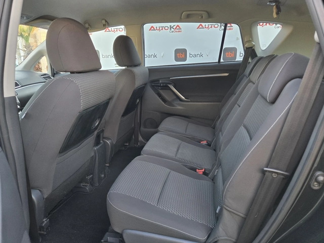 Toyota Verso 1.6D-4d-112кс= 6СКОРОСТИ= 173.000км= CAM= EURO 6B - автомобили, коли, обяви за нови и употребявани 8
