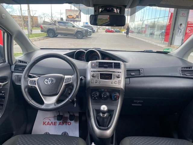Toyota Verso 2.0D-4D MT - автомобили, коли, обяви за нови и употребявани 13