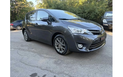 toyota-verso - 2