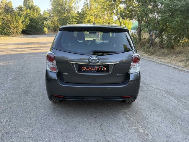 Toyota Verso 1.8 i FULL FULL - автомобили, коли, обяви за нови и употребявани 5