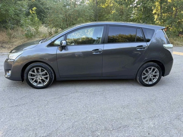 Toyota Verso 1.8 i FULL FULL - автомобили, коли, обяви за нови и употребявани 7