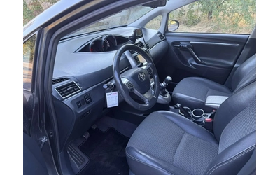 Toyota Verso 1.8 i FULL FULL - автомобили, коли, обяви за нови и употребявани 8