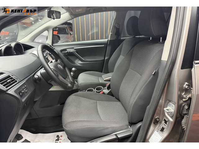 Toyota Verso - автомобили, коли, обяви за нови и употребявани 7