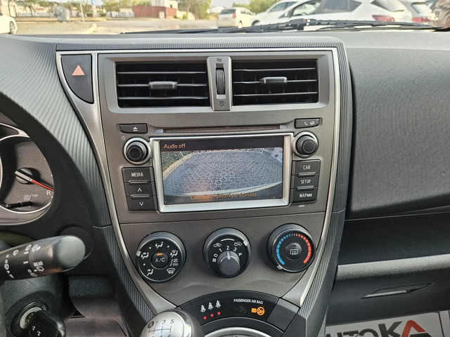 Toyota Verso S 1.3VVTI-99кс= 6СКОРОСТИ= КАМЕРА= 178.000km= EURO 5 - автомобили, коли, обяви за нови и употребявани 15