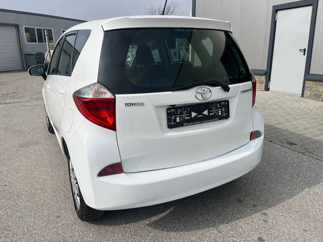 Toyota Verso S 1.33 i 100k.c - автомобили, коли, обяви за нови и употребявани 5