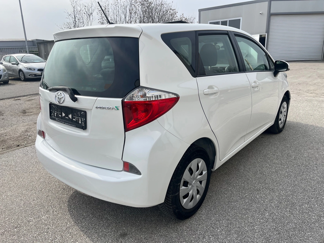 Toyota Verso S 1.33 i 100k.c - автомобили, коли, обяви за нови и употребявани 6