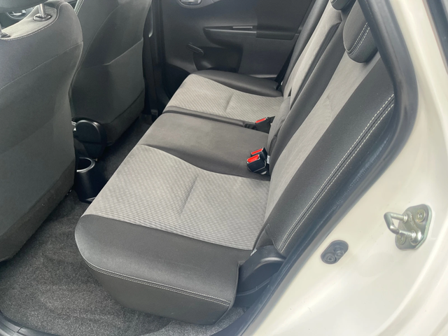 Toyota Verso S 1.33 i 100k.c - автомобили, коли, обяви за нови и употребявани 9