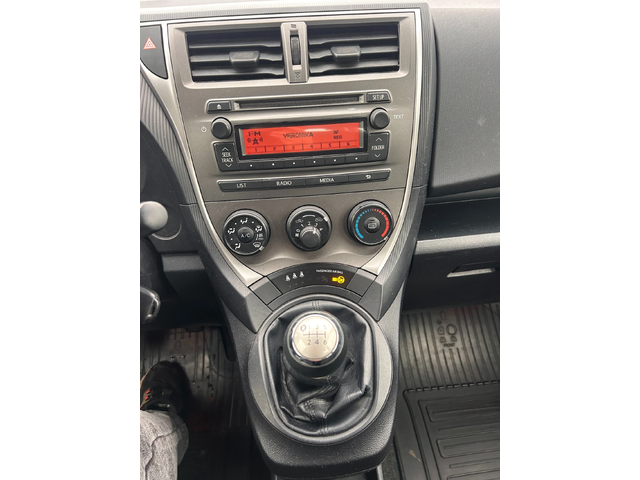 Toyota Verso S 1.4D-4D EURO 5 - автомобили, коли, обяви за нови и употребявани 11