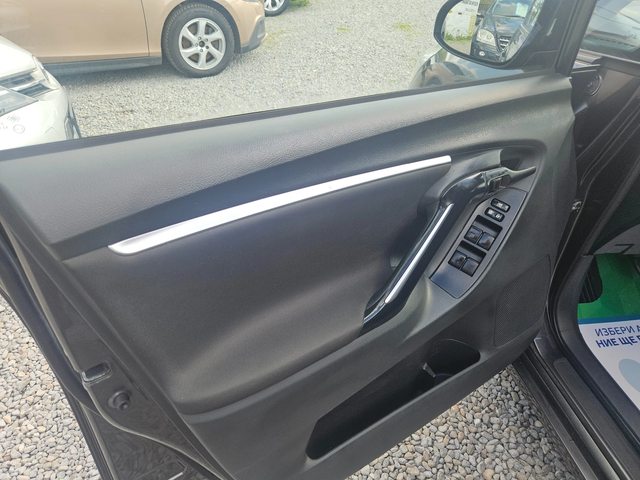 Toyota Verso Toyota Verso 1.6 D4D - автомобили, коли, обяви за нови и употребявани 10