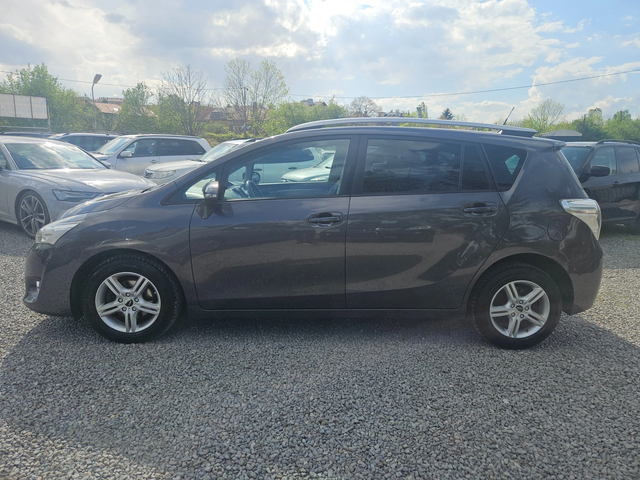 Toyota Verso Toyota Verso 1.6 D4D - автомобили, коли, обяви за нови и употребявани 13
